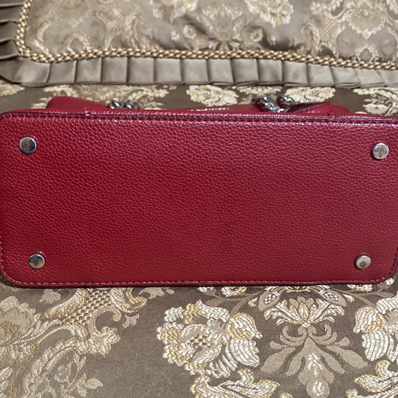 Red Dana Buchman bag - Picture 3 of 10